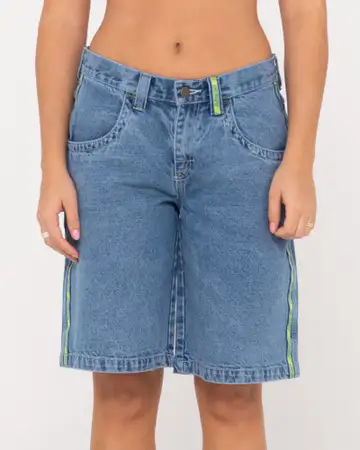 【WONDER WONDER】Senpo Washing Half-Length Bermuda Denim PT Flip Mommy Low Rise Wide Leg Denim Short | Chances Surf NZ